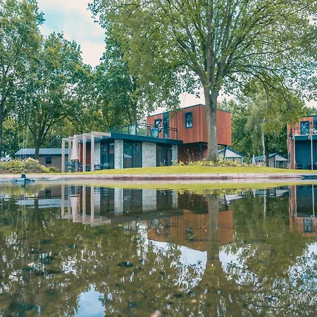 Charming 2 Km Of The Efteling Chalet Kaatsheuvel